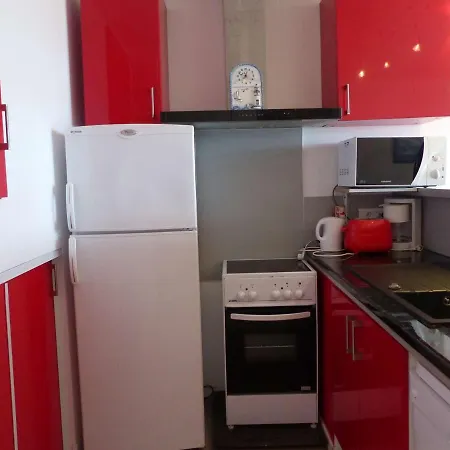 Апартаменты Lumineux Pieds Dans L'eau Au Lavandou - Fr-1-308-61