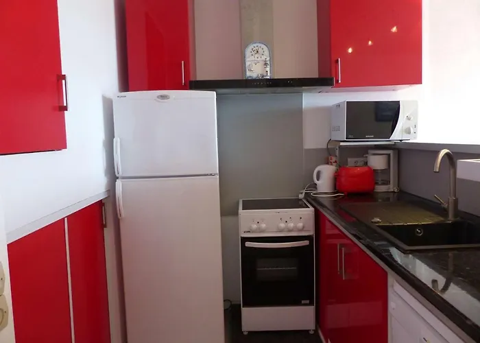 Apartman Lumineux Pieds Dans L'eau Au Lavandou - Fr-1-308-61