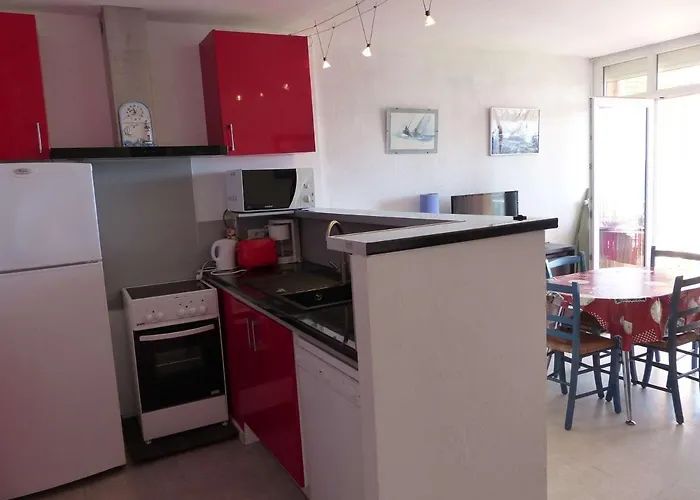 Lumineux Pieds Dans L'eau Au Lavandou - Fr-1-308-61 Apartman Le Lavandou